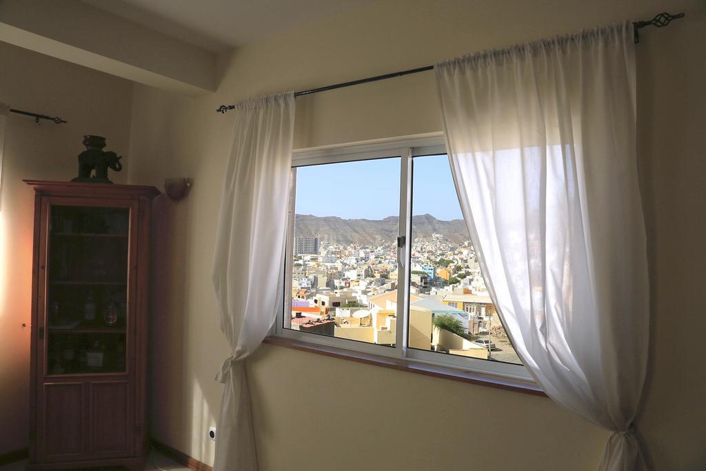 Bouganville Mindelo Luaran gambar